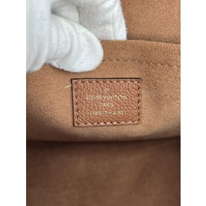 Louis Vuitton MyLockme Chain