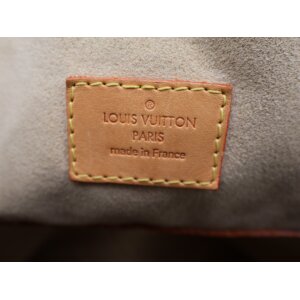 Louis Vuitton Neo Monogram Canvas Handtaschen Louis Vuitton 46 Louis Vuitton Neo Monogram Canvas Handtaschen Louis Vuitton 46