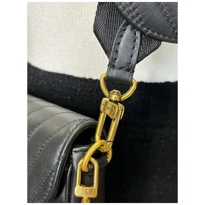 Louis Vuitton New Wave Multi Pochette Schwarz