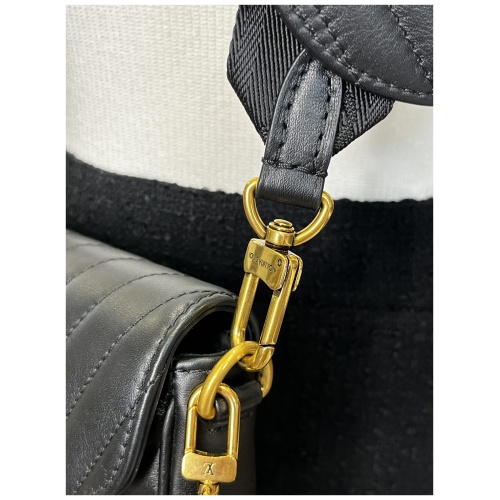 Louis Vuitton New Wave Multi Pochette Black