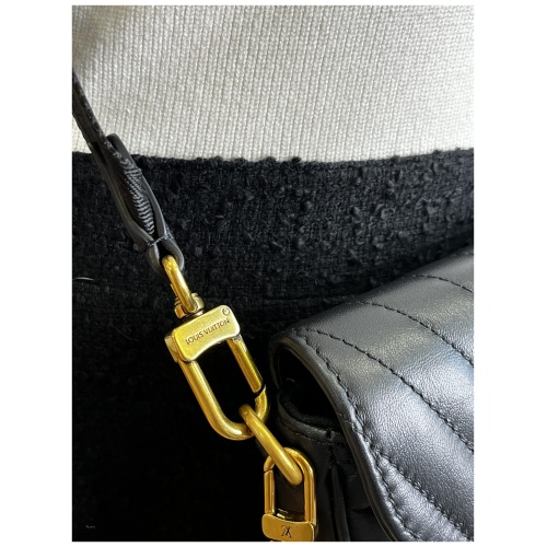 Louis Vuitton New Wave Multi Pochette Black