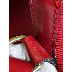 Louis Vuitton Sac Noe Grand Epi Red