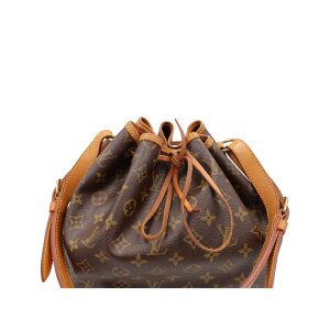 Louis Vuitton Noe Grand Monogram Canvas Carrier bags Louis Vuitton 33
