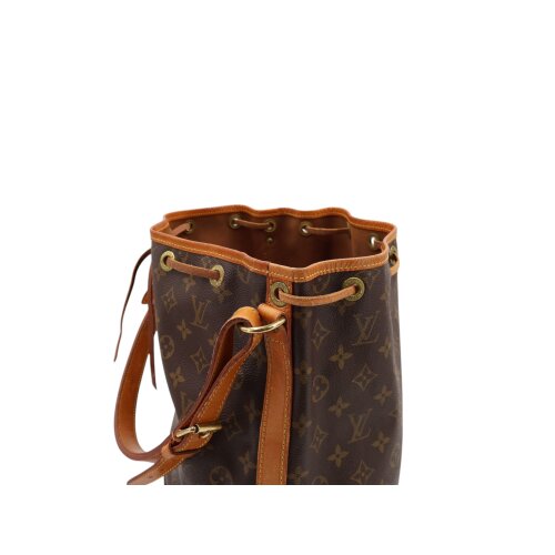 Louis Vuitton Noe Grand Monogram Canvas Carrier bags Louis Vuitton 16 Louis Vuitton Noe Grand Monogram Canvas Carrier bags Louis Vuitton 16