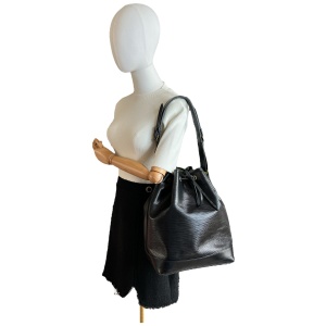 Louis Vuitton Sac Noe Grand Epi Black