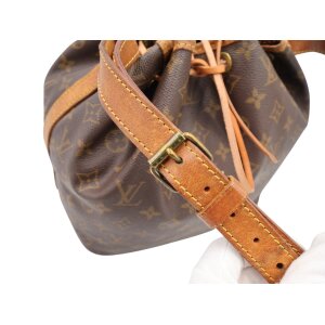 Louis Vuitton Noe Petit Monogram Canvas Handtaschen Louis Vuitton 31 Louis Vuitton Noe Petit Monogram Canvas Handtaschen Louis Vuitton 31