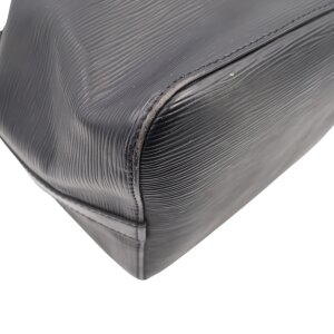 Louis Vuitton Noe Petit Epi Schwarz NEU im SHOP Loui Vuitton M59012 25 Louis Vuitton Noe Petit Epi Schwarz NEU im SHOP Loui Vuitton M59012 25