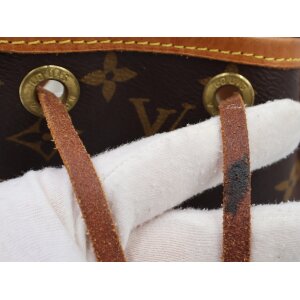 Louis Vuitton Noe Petit Monogram Canvas Handtaschen Louis Vuitton 41 Louis Vuitton Noe Petit Monogram Canvas Handtaschen Louis Vuitton 41