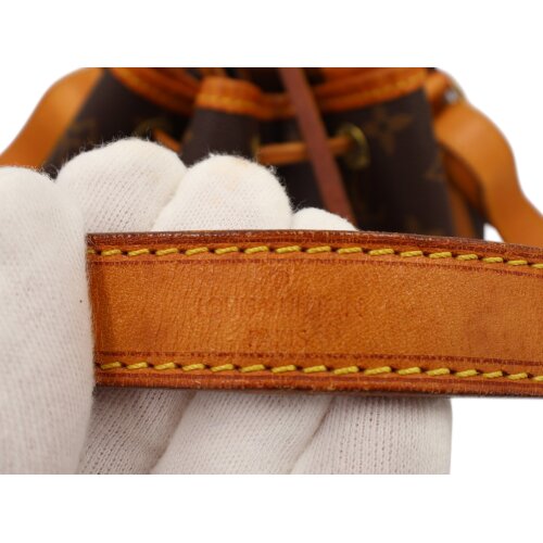 Louis Vuitton Noe Petit Monogram Canvas Handtaschen Louis Vuitton 14 Louis Vuitton Noe Petit Monogram Canvas Handtaschen Louis Vuitton 14