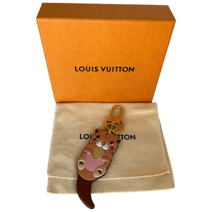 Louis Vuitton Otter Taschenanhänger Taschenschmuck