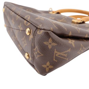 Louis Vuitton Pallas BB Monogram Canvas