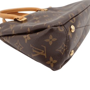 Louis Vuitton Pallas BB Monogram Canvas