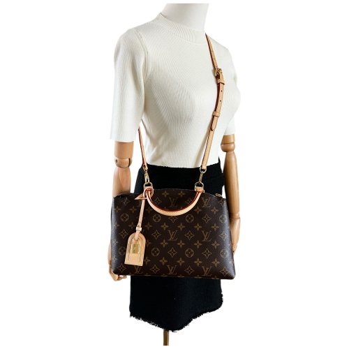 Louis Vuitton Petit Palais Monogram Canvas