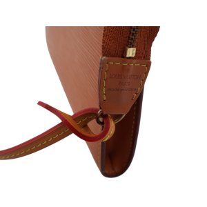 Louis Vuitton Pochette Accessoires Epi Cannelle