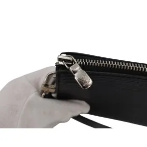 Louis Vuitton Pochette Accessoires Epi Schwarz Handtaschen Louis Vuitton 28 Louis Vuitton Pochette Accessoires Epi Schwarz Handtaschen Louis Vuitton 28