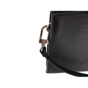 Louis Vuitton Pochette Accessoires Epi Schwarz Handtaschen Louis Vuitton 27 Louis Vuitton Pochette Accessoires Epi Schwarz Handtaschen Louis Vuitton 27