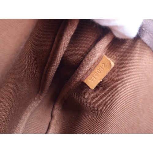 Louis Vuitton Pochette Accessoires Monogram Canvas Handtaschen Louis Vuitton 15