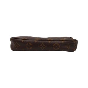 Louis Vuitton Pochette Accessoires Monogram Canvas Handbags Louis Vuitton 26