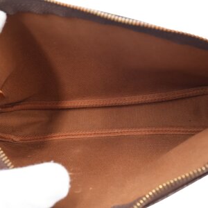 Louis Vuitton Pochette Accessoires Monogram Canvas NEU im SHOP Louis Vuitton 31