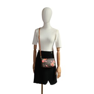 Louis Vuitton Pochette Accessoires Stephen Sprouse Roses