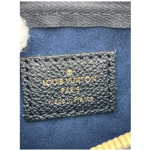 Louis Vuitton Caryall PM Pochette Empreinte Schwarz