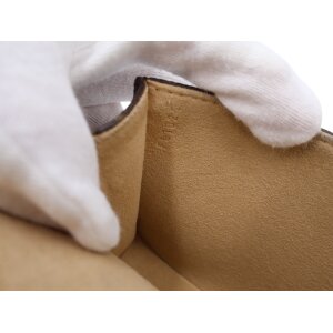 Louis Vuitton Pochette Florentine S Monogram Canvas NEU im SHOP Louis Vuitton 28