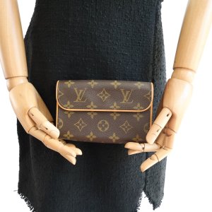 Louis Vuitton Pochette Florentine Monogram Canvas