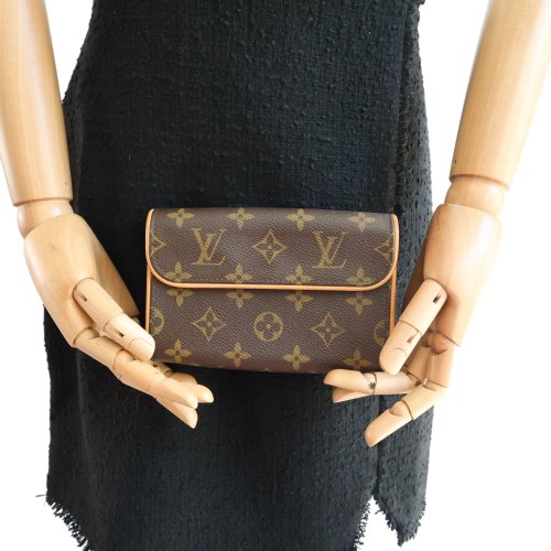 Louis Vuitton Pochette Florentine Monogram Canvas