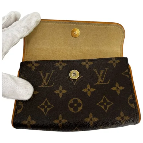 Louis Vuitton Pochette Florentine S Monogram Canvas