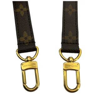 Louis Vuitton Pochette Metis Monogram Canvas