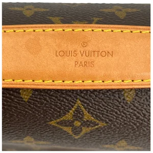 Louis Vuitton Pochette Metis Monogram Canvas