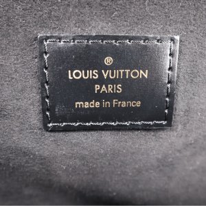 Louis Vuitton Pochette Metis Monogram Reverse Canvas Handtaschen Louis Vuitton 40 Louis Vuitton Pochette Metis Monogram Reverse Canvas Handtaschen Louis Vuitton 40