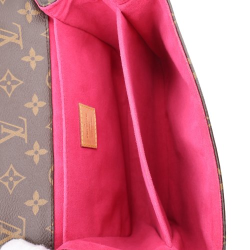 Louis Vuitton Pochette Metis Patches Carrier bags Louis Vuitton 18