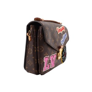 Louis Vuitton Pochette Metis Patches Carrier bags Louis Vuitton 29