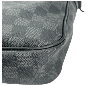 Louis Vuitton Porte-Documents Voyage PM Damier Graphite