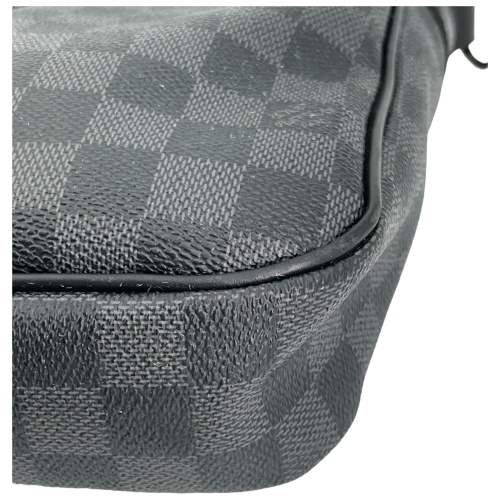 Louis Vuitton Porte-Documents Voyage PM Damier Graphite