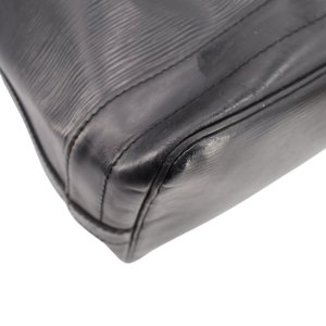 Louis Vuitton Sac Noe Grand Epi Black Carrier bags Louis Vuitton 24 Louis Vuitton Sac Noe Grand Epi Black Carrier bags Louis Vuitton 24