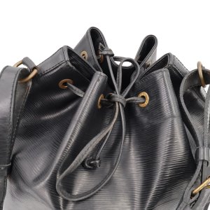 Louis Vuitton Sac Noe Grand Epi Black Carrier bags Louis Vuitton 29 Louis Vuitton Sac Noe Grand Epi Black Carrier bags Louis Vuitton 29