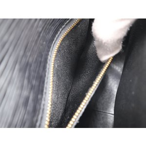 Louis Vuitton Saint Cloud GM Epi Schwarz