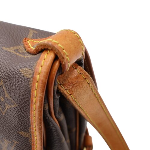 Louis Vuitton Saumur 30 Monogram Canvas Carrier bags Louis Vuitton 12 Louis Vuitton Saumur 30 Monogram Canvas Carrier bags Louis Vuitton 12