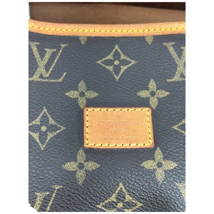 Louis Vuitton Saumur 30 Monogram Canvas