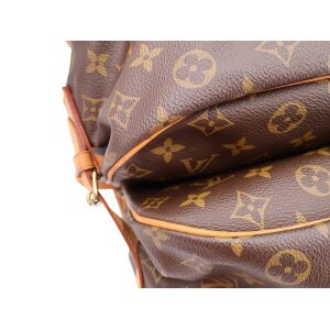 Louis Vuitton Saumur 35 Monogram Canvas Carrier bags Louis Vuitton 32