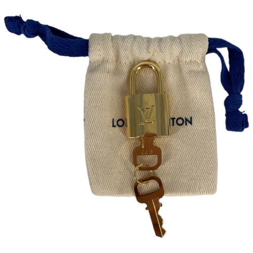 Louis Vuitton Padlock No. 677