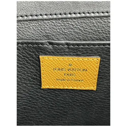 Louis Vuitton The Arch PM