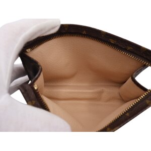 Louis Vuitton Poche Toilette 15 Monogram Canvas Kleinlederwaren Louis Vuitton 18 Louis Vuitton Poche Toilette 15 Monogram Canvas Kleinlederwaren Louis Vuitton 18