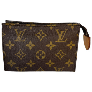 Louis Vuitton Poche Toiletry 15 Monogram Canvas