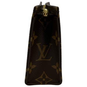 Louis Vuitton Poche Toiletry 15 Monogram Canvas