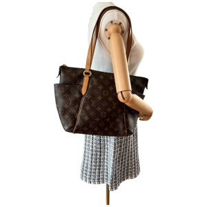 Louis Vuitton Totally PM Monogram Canvas