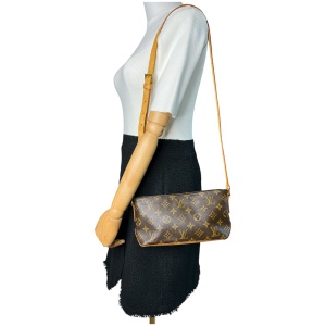 Louis Vuitton Trotteur Monogram Canvas