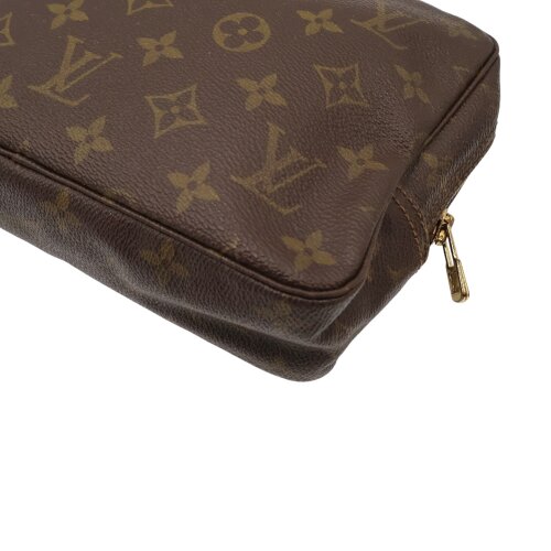 Louis Vuitton Trousse Toilette 23 Monogram Canvas For men Louis Vuitton 12